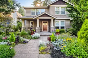620 9th St, Lake Oswego, OR 97034 - Photo 2