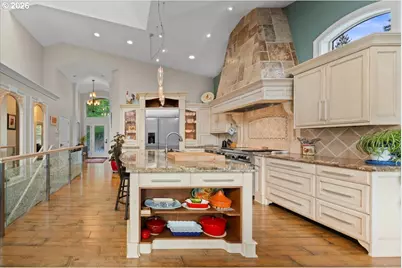 642 SE 38th Dr, Gresham, OR 97080 - Photo 10