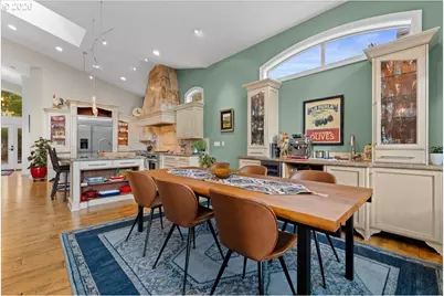 642 SE 38th Dr, Gresham, OR 97080 - Photo 6