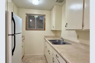 426 NW 11th St, Corvallis, OR 97330 - Photo 18