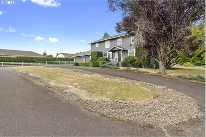 2607 SW Pleasant View Dr, Gresham, OR 97080 - Photo 2