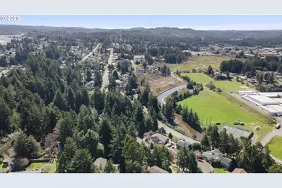 2453 Stephanie Ln, North Bend, OR 97459 - Photo 46