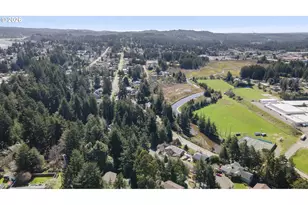 2453 Stephanie Ln, North Bend, OR 97459 - Photo 46