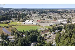 2453 Stephanie Ln, North Bend, OR 97459 - Photo 44