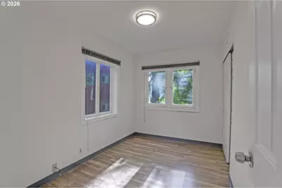 2160 SW Kings Ct, Portland, OR 97205 - Photo 30