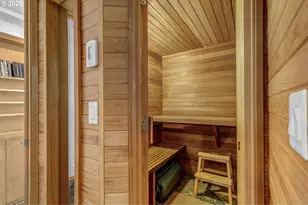 18978 Arrowwood Ave, Lake Oswego, OR 97035 - Photo 20