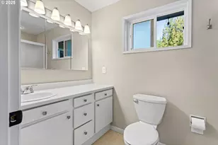 7565 SW 82nd Ave, Portland, OR 97223 - Photo 16