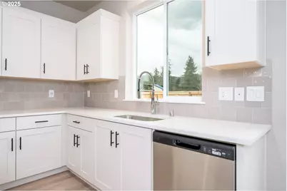 12685 SW Trask St, Beaverton, OR 97007 - Photo 8