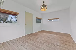4805 NE 110th Ave, Portland, OR 97220 - Photo 10
