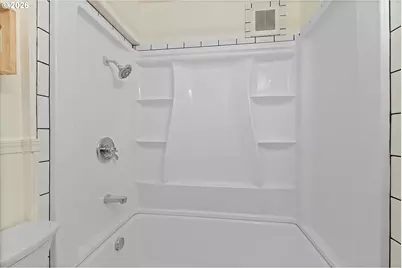 4805 NE 110th Ave, Portland, OR 97220 - Photo 22