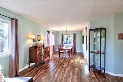 1943 NE 51st Ave, Hillsboro, OR 97124 - Photo 6