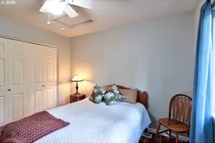 1943 NE 51st Ave, Hillsboro, OR 97124 - Photo 32