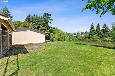 3231 NE Holland Ct, Portland, OR 97211 - Photo 34