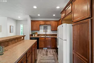 38796 Cascadia Village Dr, Sandy, OR 97055 - Photo 10