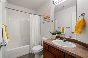 38796 Cascadia Village Dr, Sandy, OR 97055 - Photo 18