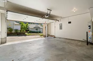 38796 Cascadia Village Dr, Sandy, OR 97055 - Photo 24