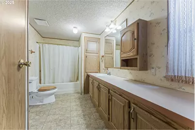 1770 Shorepines Dr, Coos Bay, OR 97420 - Photo 22