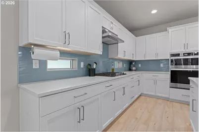 8485 SW 176th Ave, Beaverton, OR 97007 - Photo 6