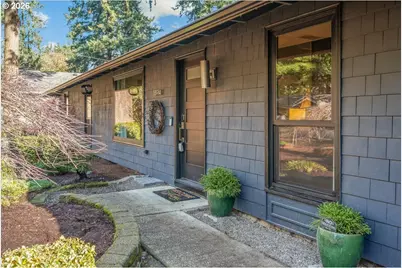 18914 Longfellow Ave, Lake Oswego, OR 97035 - Photo 2