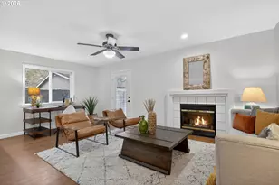 328 NW Freeman Ave, Hillsboro, OR 97124 - Photo 6