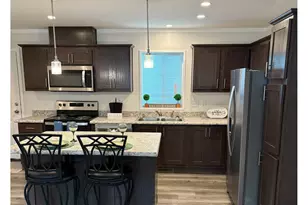 1025 S 6th St, Harrisburg, OR 97446 - Photo 4