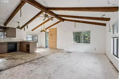 89435 Fields Rd, Elmira, OR 97437 - Photo 8