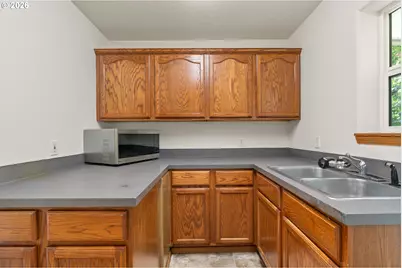 4701 NE Killingsworth St, Portland, OR 97218 - Photo 12