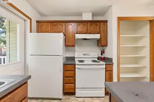 4701 NE Killingsworth St, Portland, OR 97218 - Photo 12