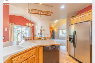 4366 Berry Ln, Eugene, OR 97404 - Photo 14