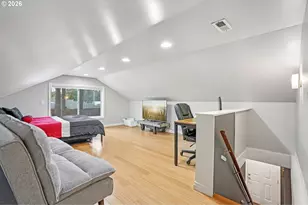 11085 SW Polsky Rd, Beaverton, OR 97005 - Photo 18