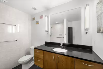 1234 SW 18th Ave #305, Portland, OR 97205 - Photo 8