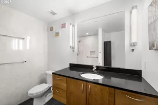 1234 SW 18th Ave, Portland, OR 97205 - Photo 8