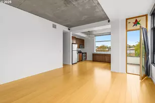 1234 SW 18th Ave, Portland, OR 97205 - Photo 2