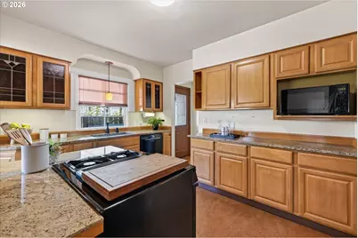306 N Stafford St, Portland, OR 97217 - Photo 12