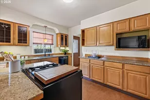 306 N Stafford St, Portland, OR 97217 - Photo 12