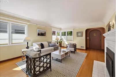 306 N Stafford St, Portland, OR 97217 - Photo 6