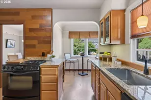 306 N Stafford St, Portland, OR 97217 - Photo 16