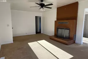 4733 E Amazon Dr, Eugene, OR 97405 - Photo 4