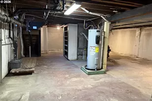 4733 E Amazon Dr, Eugene, OR 97405 - Photo 24