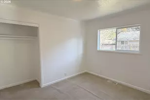 4733 E Amazon Dr, Eugene, OR 97405 - Photo 12