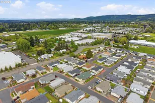 1000 S McKern Ct, Newberg, OR 97132 - Photo 38