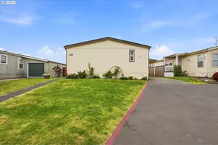 1000 S McKern Ct, Newberg, OR 97132 - Photo 4