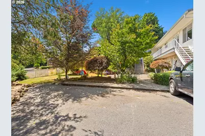 6855 SW Capitol Hwy, Portland, OR 97219 - Photo 4