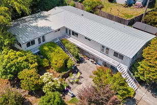 6855 SW Capitol Hwy, Portland, OR 97219 - Photo 2