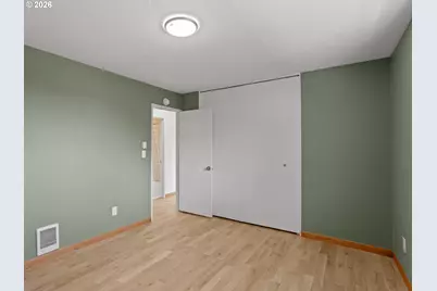 6855 SW Capitol Hwy, Portland, OR 97219 - Photo 14