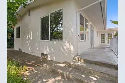 6855 SW Capitol Hwy, Portland, OR 97219 - Photo 38