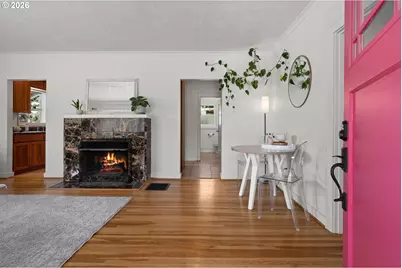 6362 N Commercial Ave, Portland, OR 97217 - Photo 4