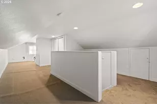 6362 N Commercial Ave, Portland, OR 97217 - Photo 32