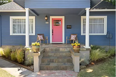 6362 N Commercial Ave, Portland, OR 97217 - Photo 2