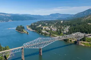 235 SW Sternwheeler Dr, Cascade Locks, OR 97014 - Photo 8